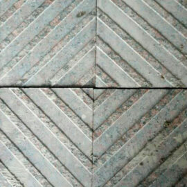 тактильная плитка из гранита с диагональным рифом